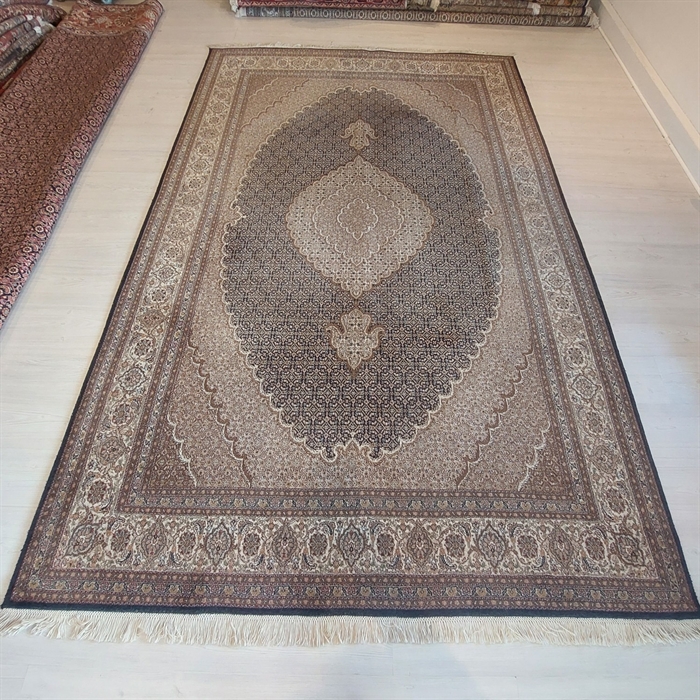 Persisk Tabriz 200*307 Cm